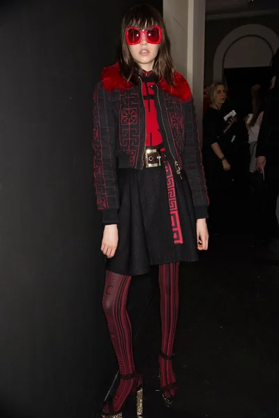Look 63
